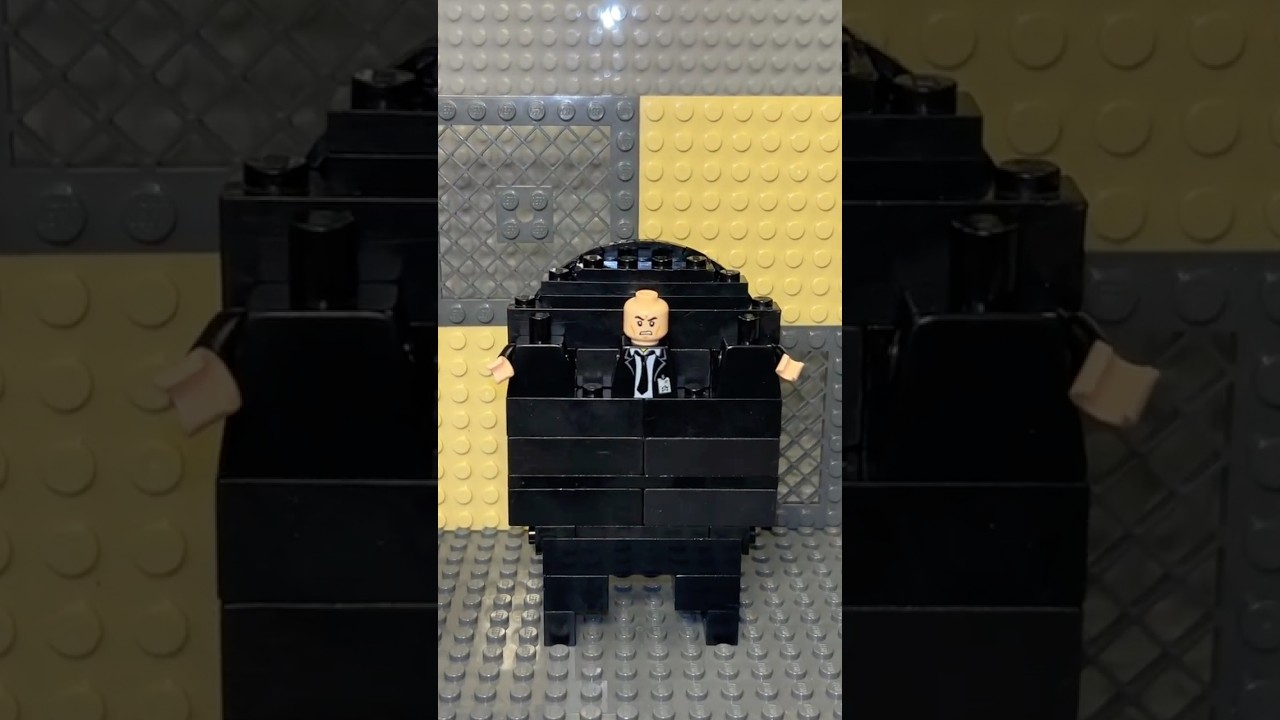 Building LEGO Kingpin!🤩