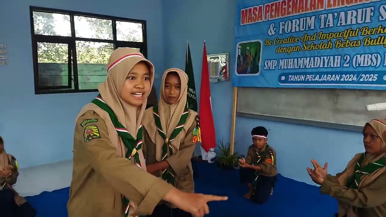 Mini drama persembahan Dari kelas 8. 
