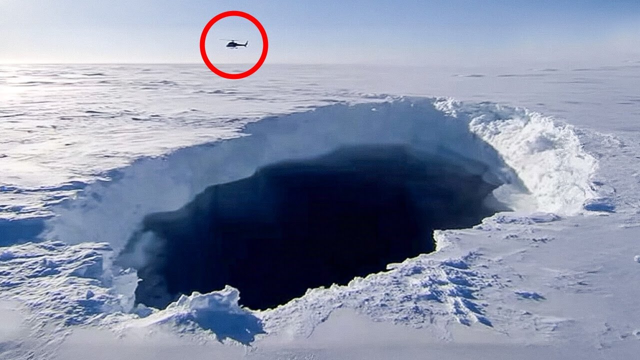 Lubang Raksasa Ditemukan di Bawah Es Greenland, Berusia Jutaan Tahun