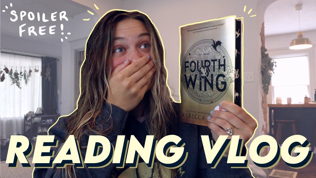 a book haul, a vintage haul...oh and reading Fourth Wing🐉 *SPOILER-FREE*