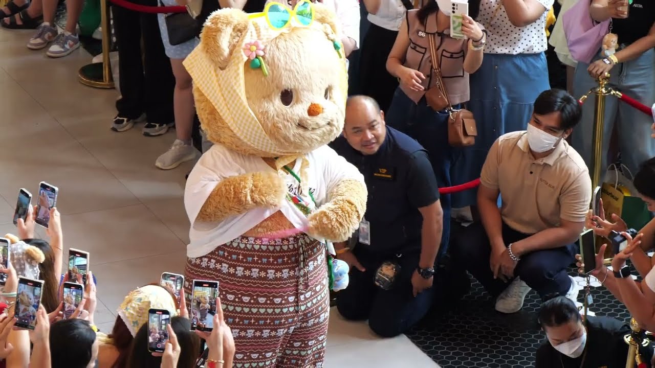 #butterbear #หมีเนย at EMSPHERE : 4K : วันนี้น้องเต้นสนุกมาก ๆ : 25670824 กทม