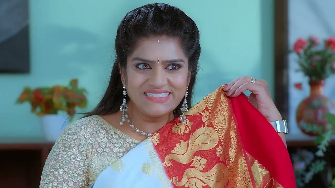 Sitara ने चुराया Vishal का ताबीज़ | Trinayani Hindi | Full Ep. 301 | ZEE TV