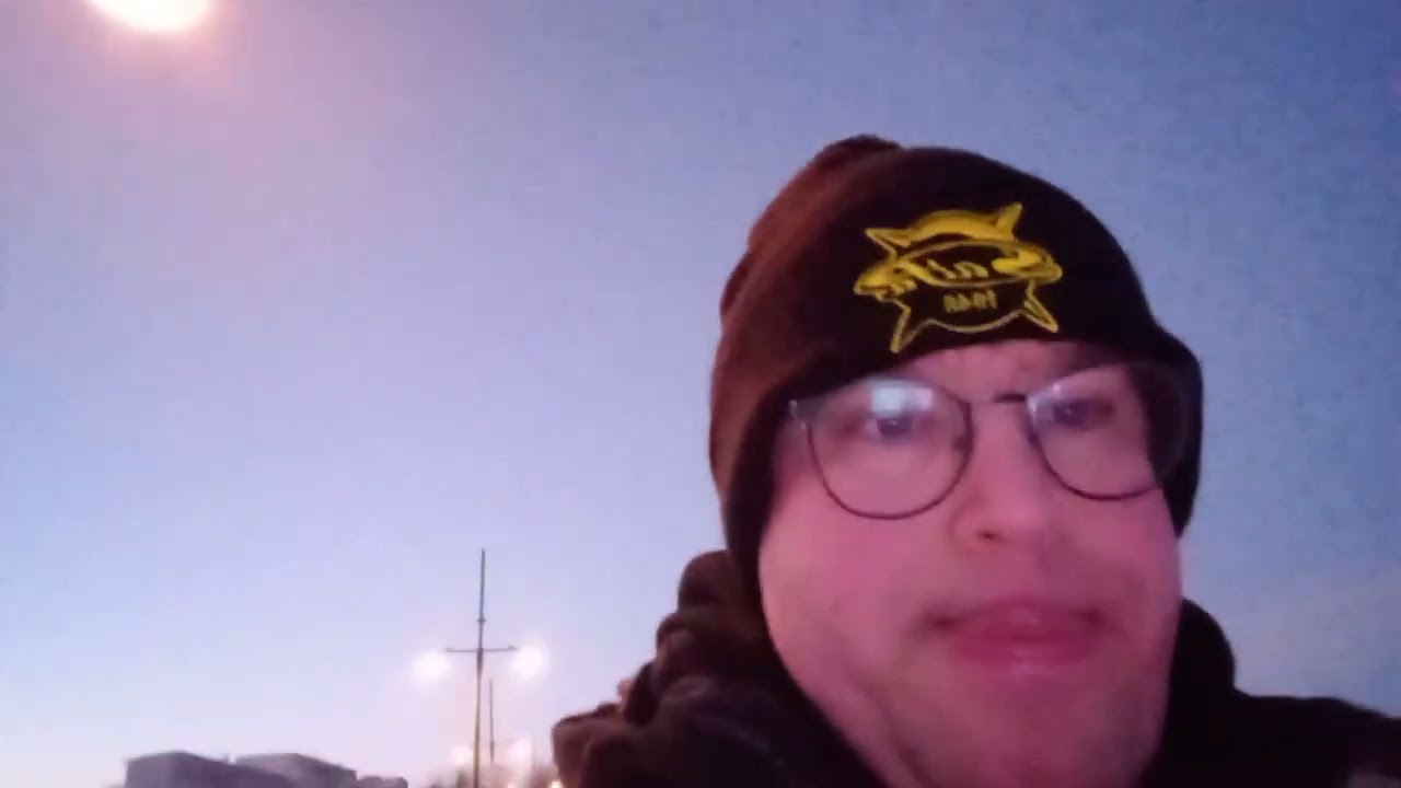 Jyri ilta lenkillä satamassa 