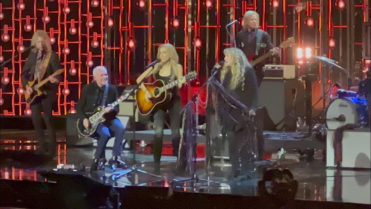 Sheryl Crow - Everyday Is a Winding Road feat. Stevie Nicks and Peter Frampton LIVE NYC 11.04.2023