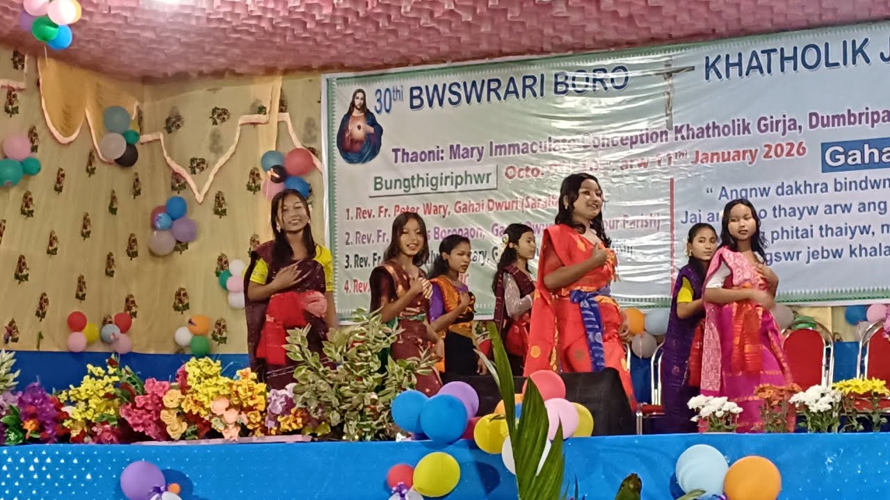 Nwngyw bese somaina group Dance by cute west bengal girl ✝️🥰