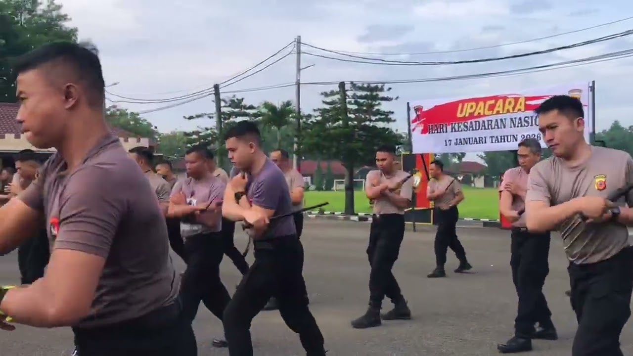 KOMPI 2 BATALYON A PELOPOR LAKSANAKAN KEGIATAN BELADIRI ESKRIMA