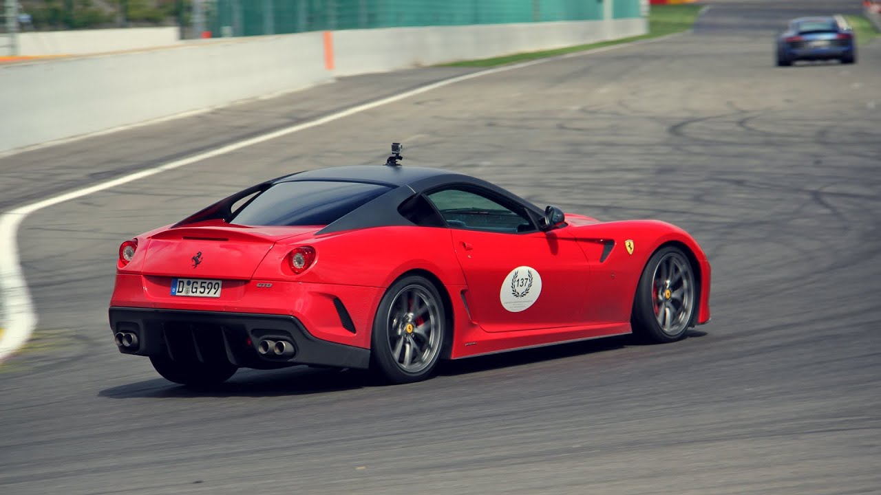 Ferrari 599 GTO + Porsche Carrera GT - In Action on the Track!