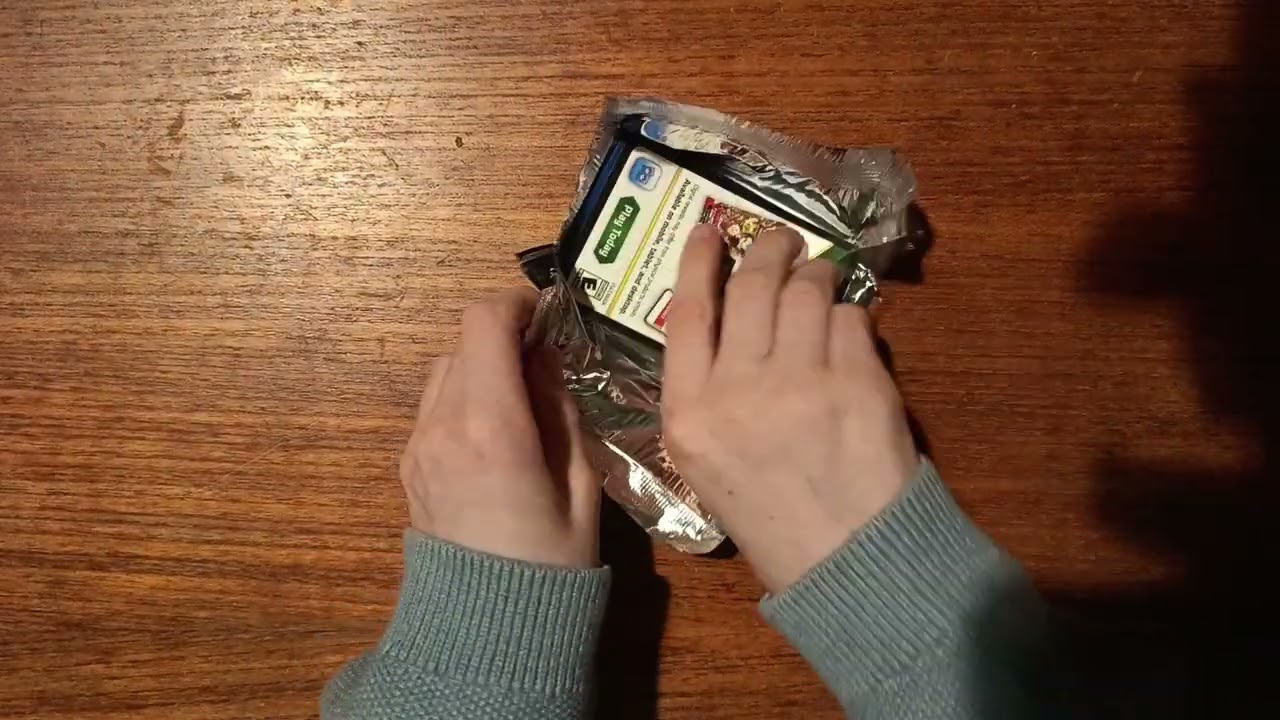 Pokemon TCG unboxing! (Journey together) 