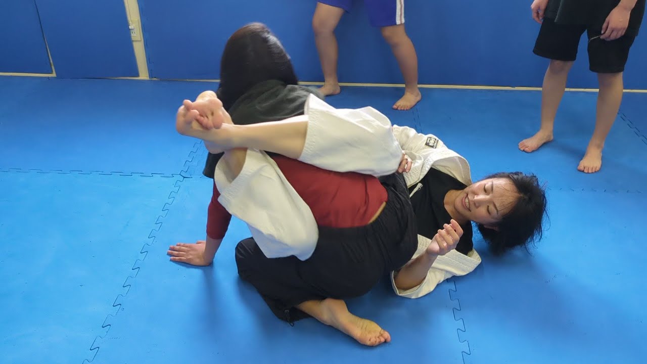 女子柔術スパーリングルカVsナミ2