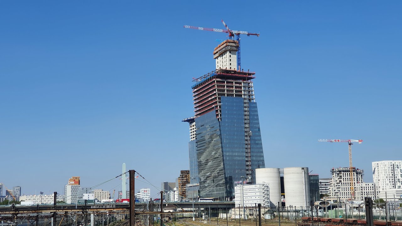 Travaux des tours Duo (Jean Nouvel) fin septembre 2020. Paris 13.