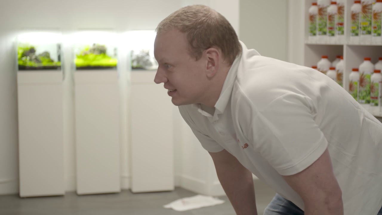 Azaqua  item Helemaal Gek Van S02E14 RTL4 29 december 2019