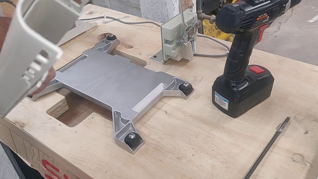 ENSAMBLE DE CABEZAL MAQUINA OVERLOCK MOD 757D MOTOR SERVO