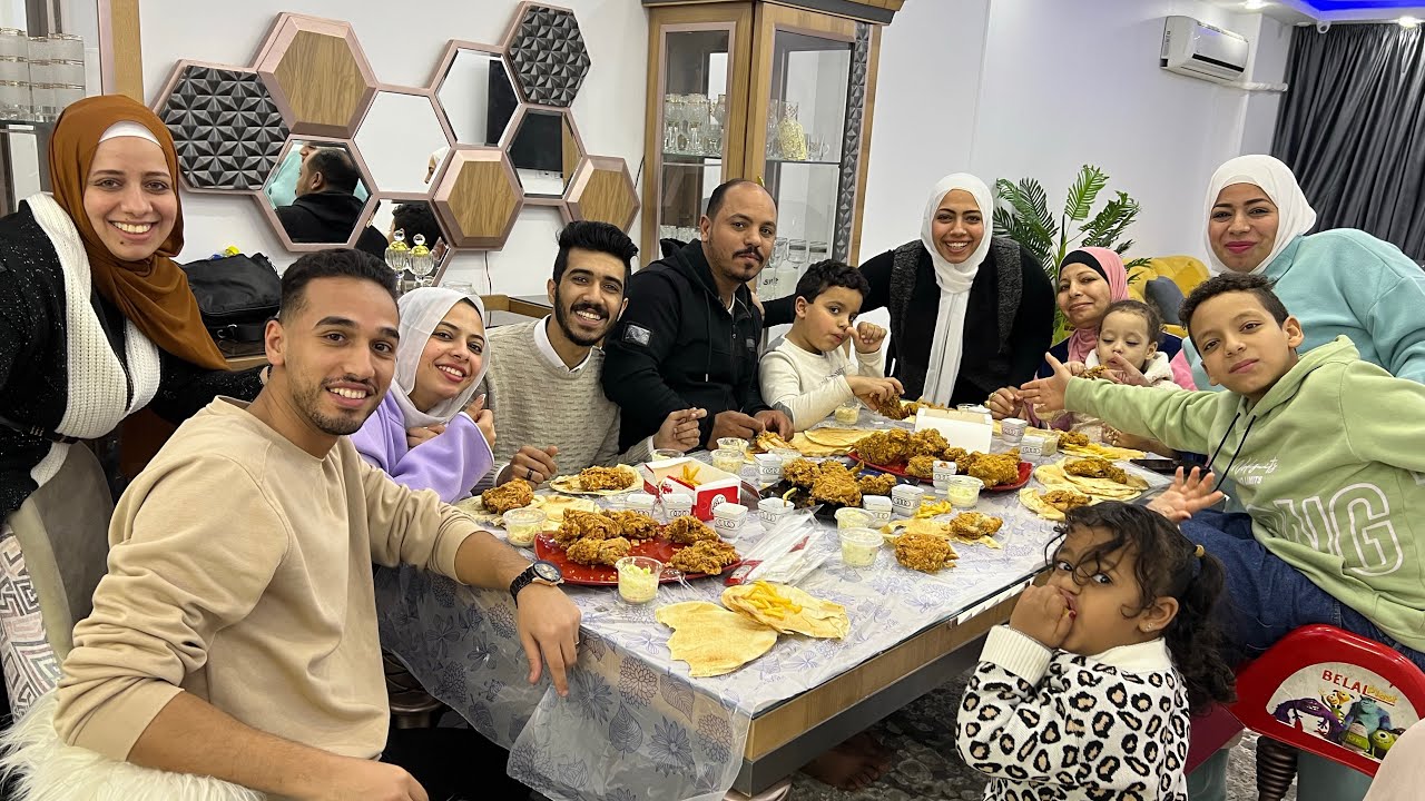 اول مرة يدخلوا بيتي 💃وكانوا جايين علي عشا😓واتصرفت 🥰