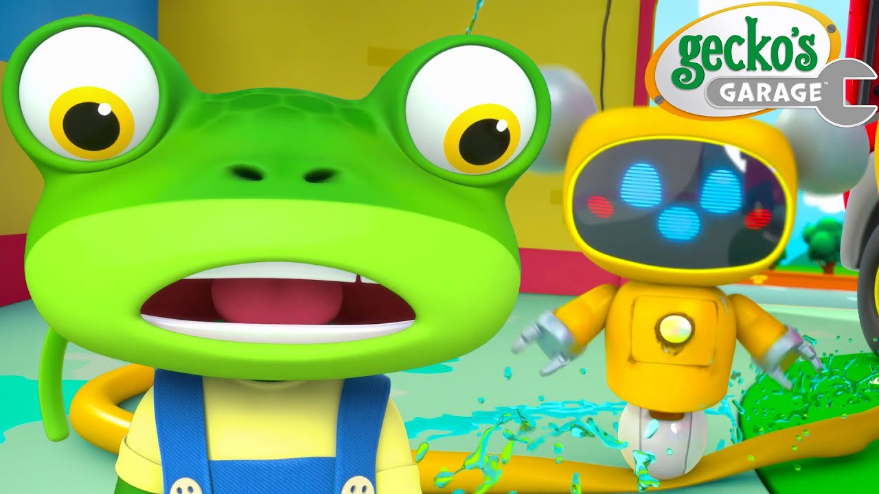 Gecko's Broken Hose | Max the Monster Truck | Truck and Bus Cartoon | Gecko's Garage