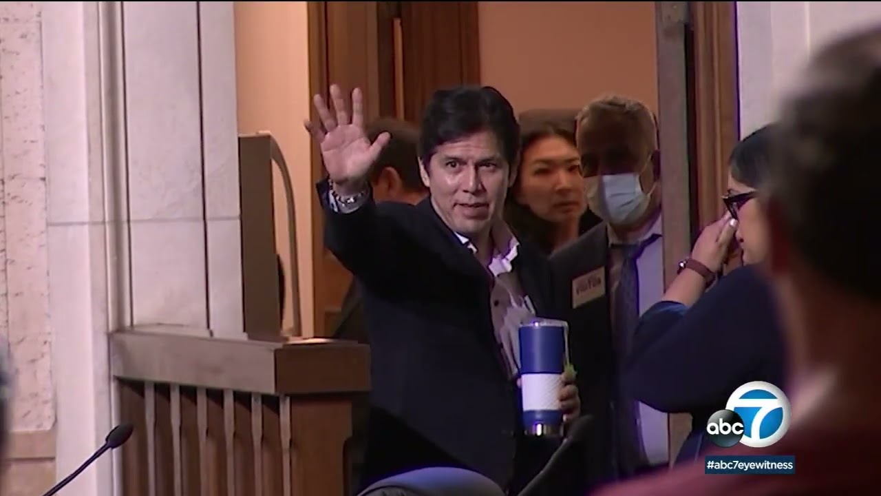Mayhem erupts after Kevin de León shows up to LA City Council meeting