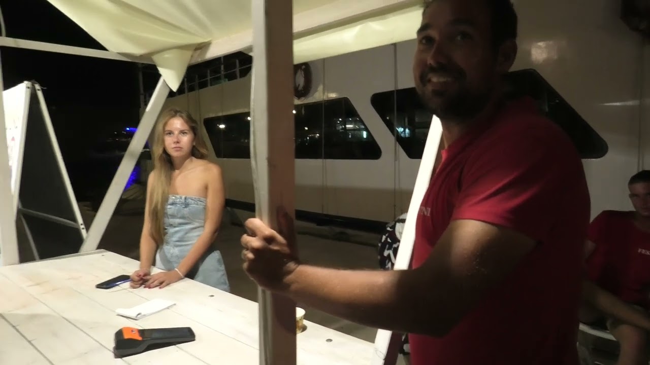Stara paška ulica ispred 