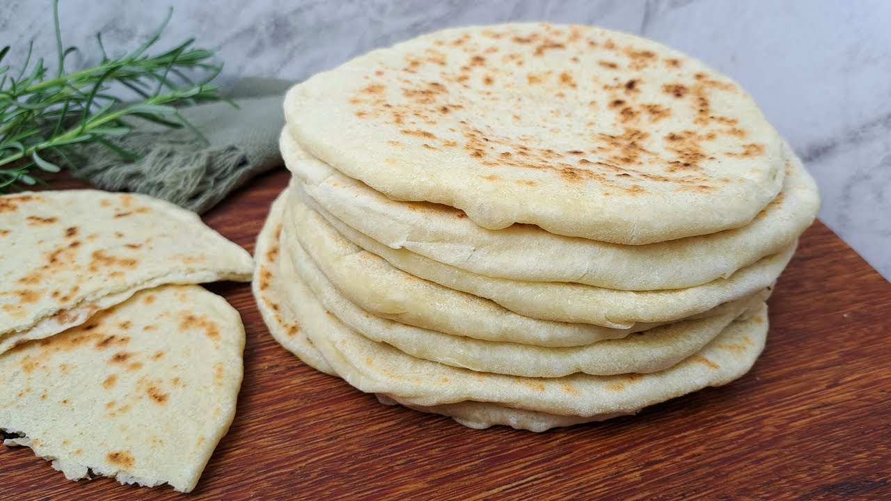 PÃO PITA (PÃO ÁRABE OU SÍRIO) SEM SOVAR E SEM FORNO | NOSSA COZINHA