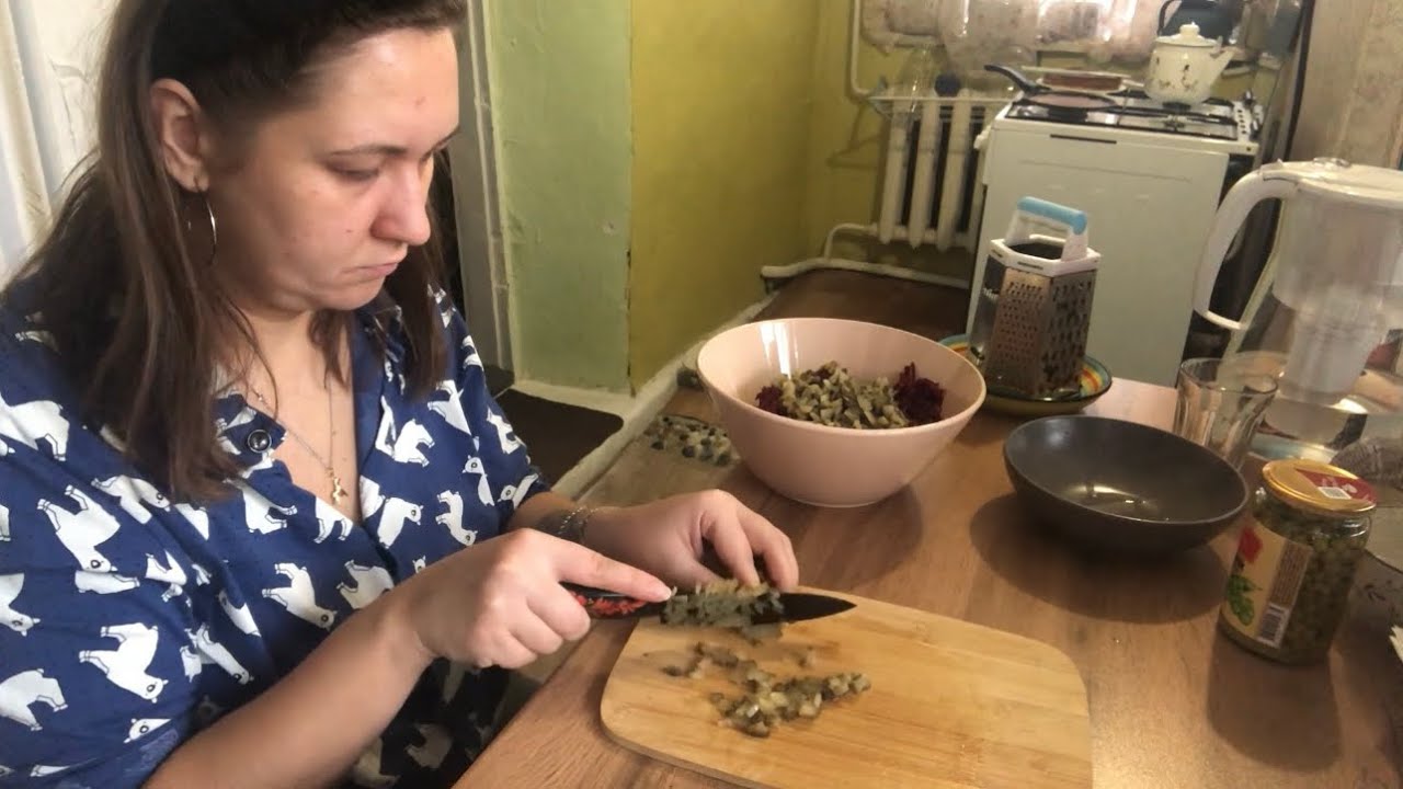 Салат невкусный🙄/ Купили лягуху, отправляю посылку👍