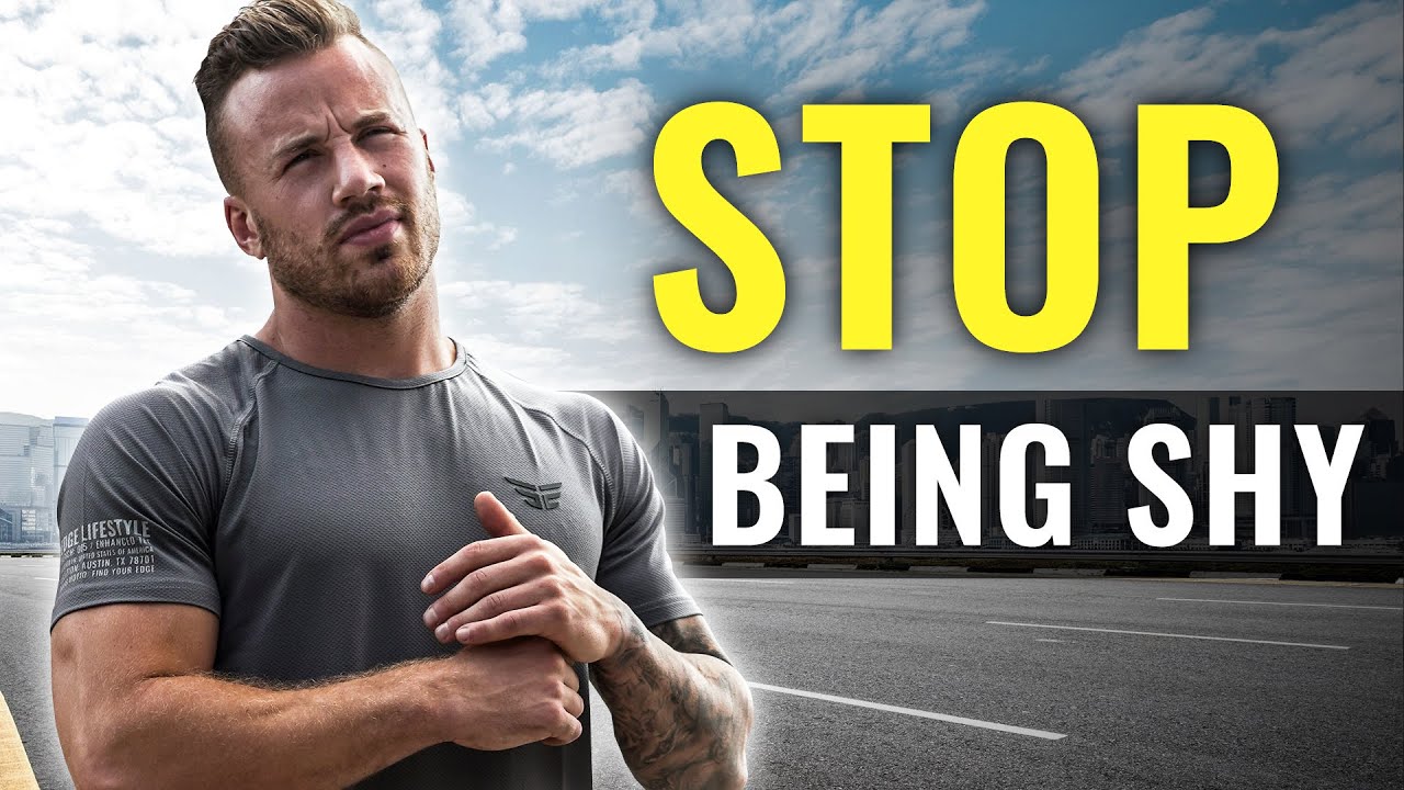 3 Tricks to Be More Charismatic (even if you're shy)