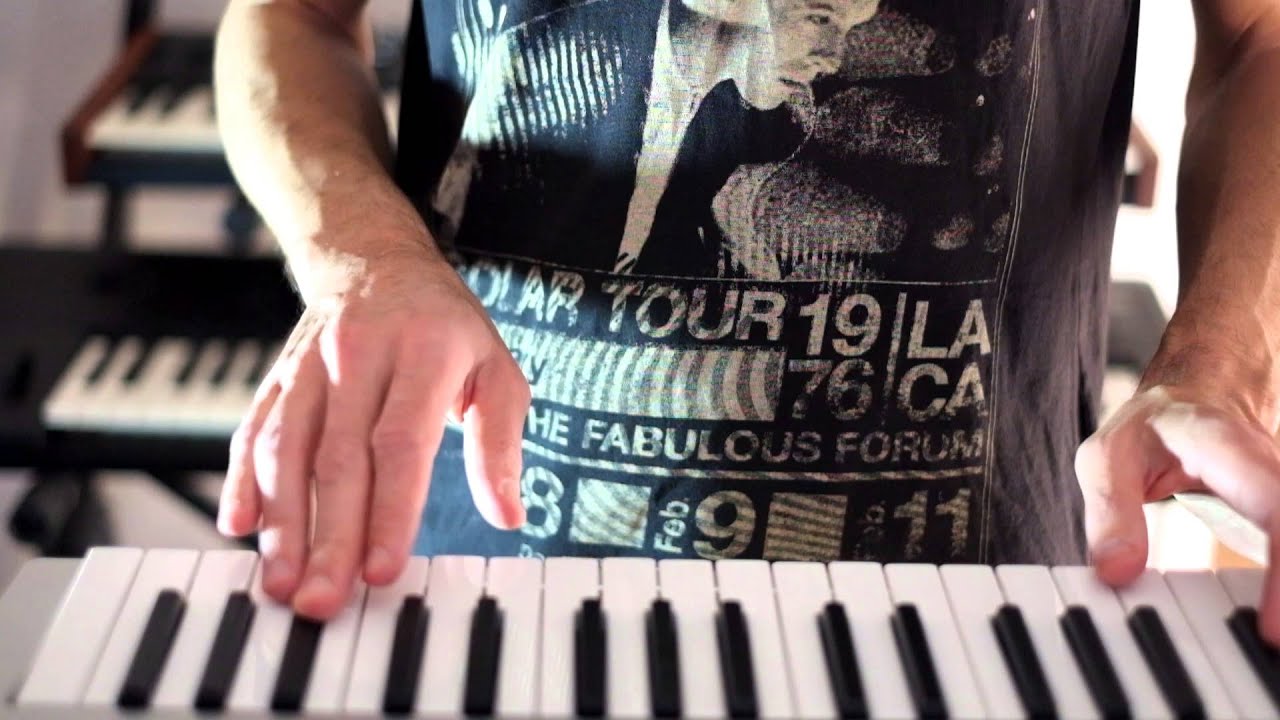 Crystal Japan (Bowie) : Korg Minilogue Demo