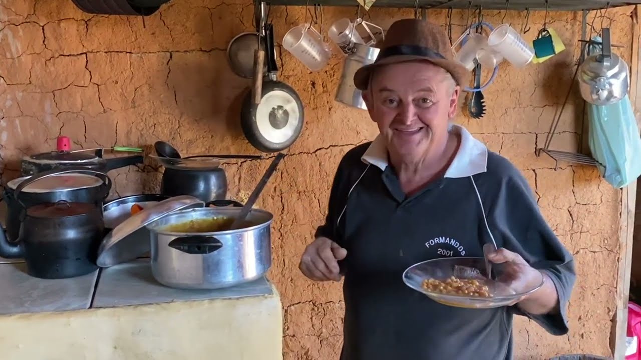 DOMINGO NÃO É DIA DE TRABALHAR - SEU SILVESTRE - BRASÓPOLIS MG