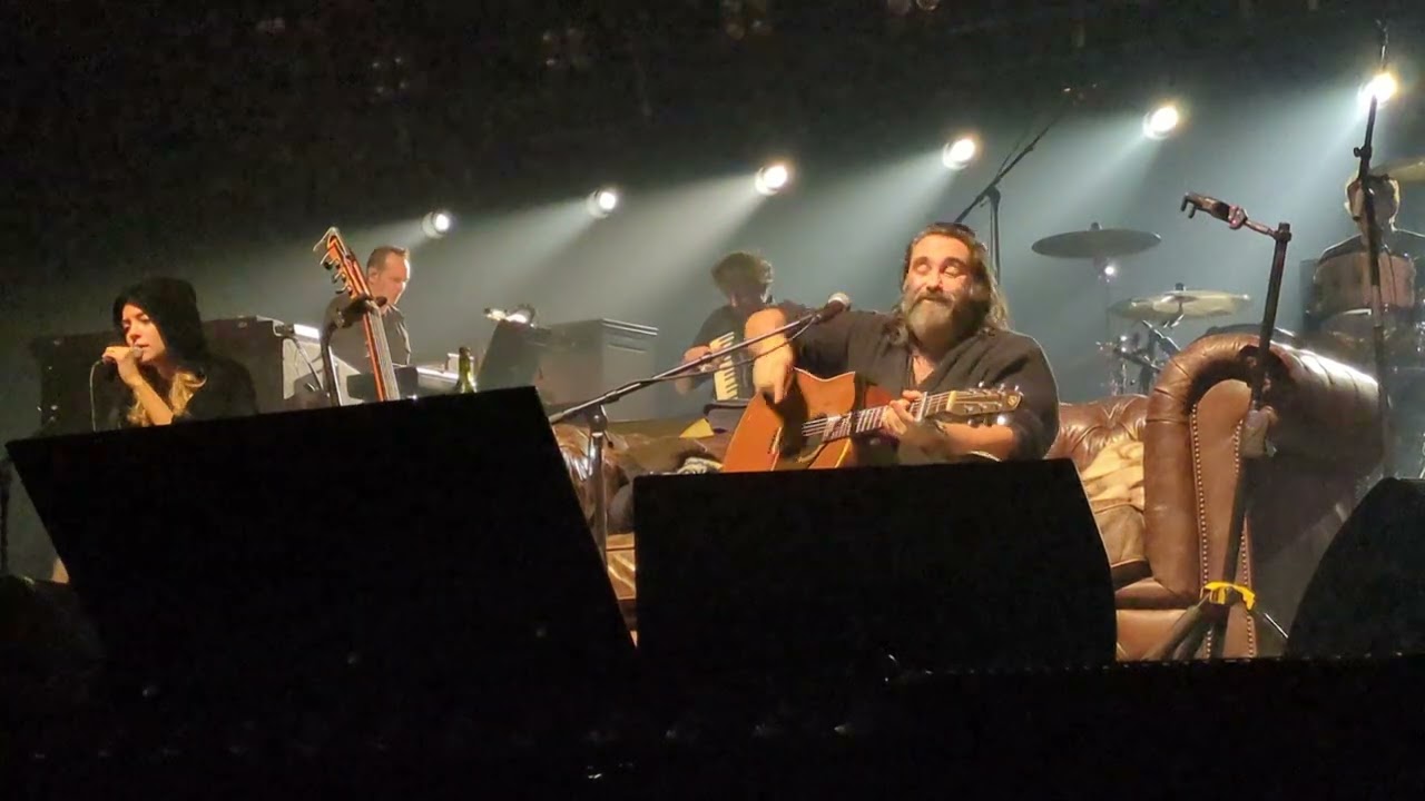 Saez - À nos amours @ Brest (Arena), le 17 novembre 2023