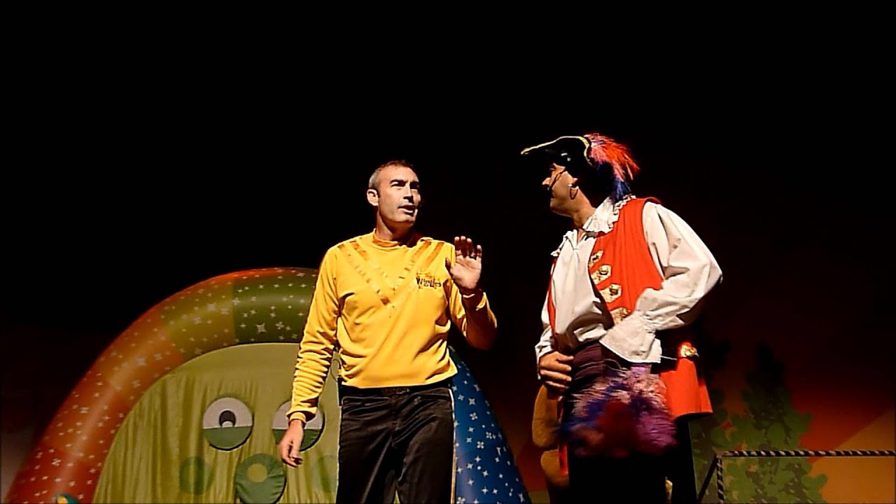 The Wiggles - Wiggly Friends intro / Getting Strong - GLive 7/6/2012