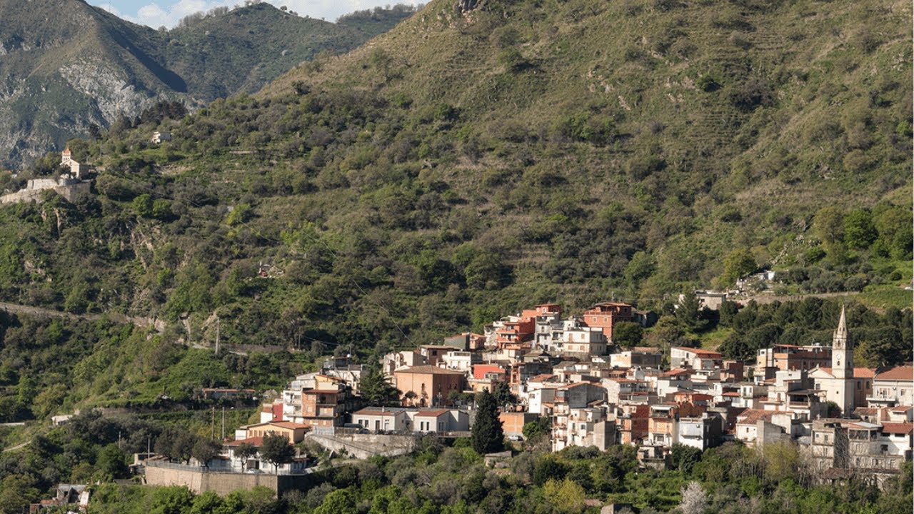 Mongiuffi Melia e la Valle del Ghiodaro