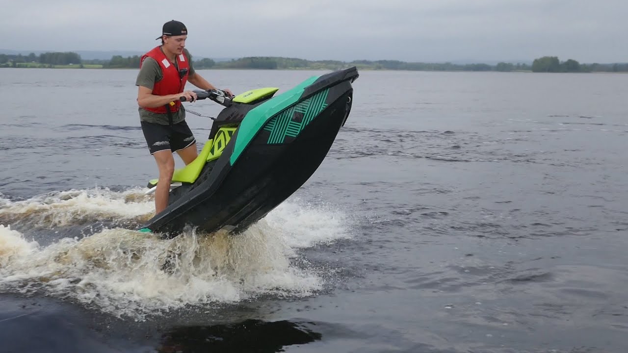 First time riding a JETSKI | Sea-Doo Spark Trixx 2019