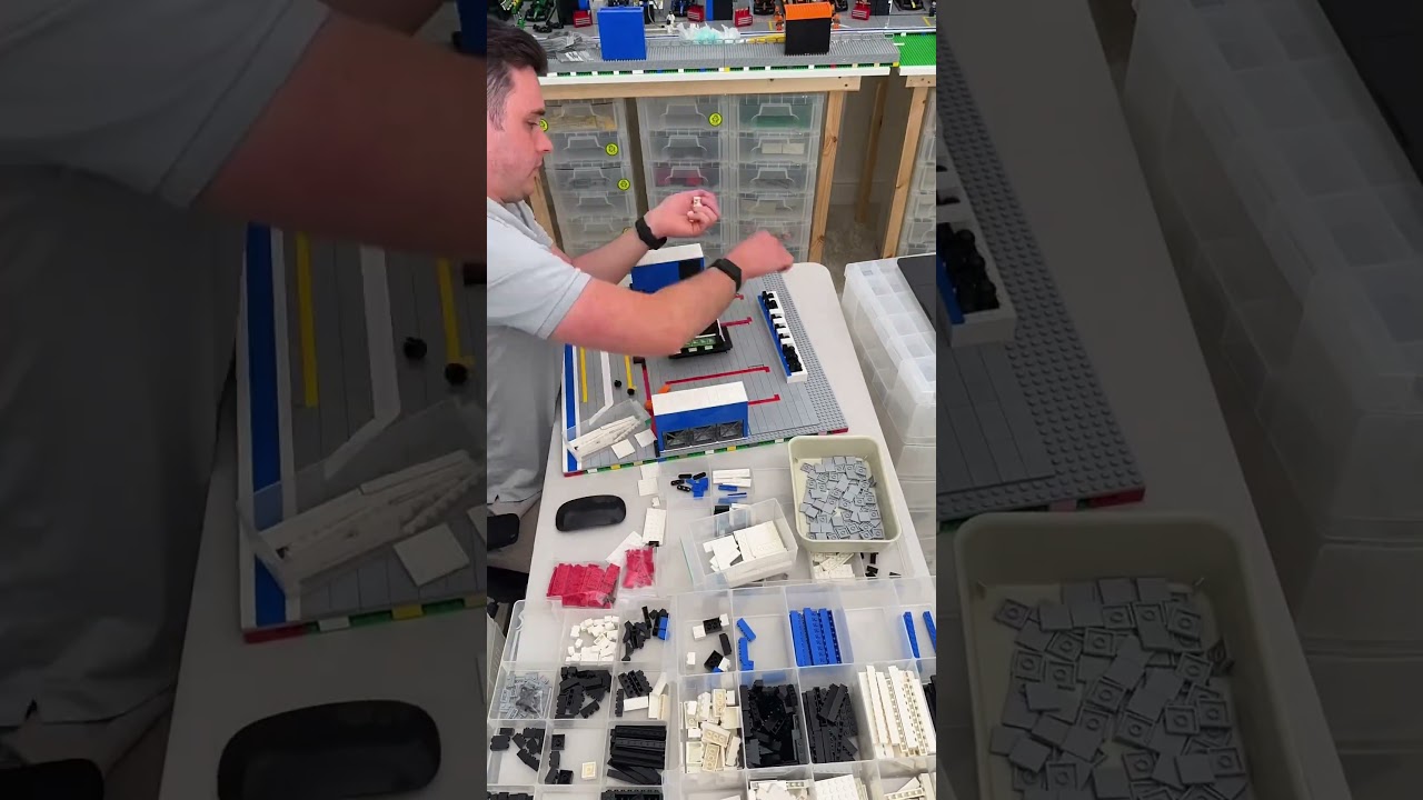 Building a custom LEGO F1 RB garage! #lego #f1 #formula1