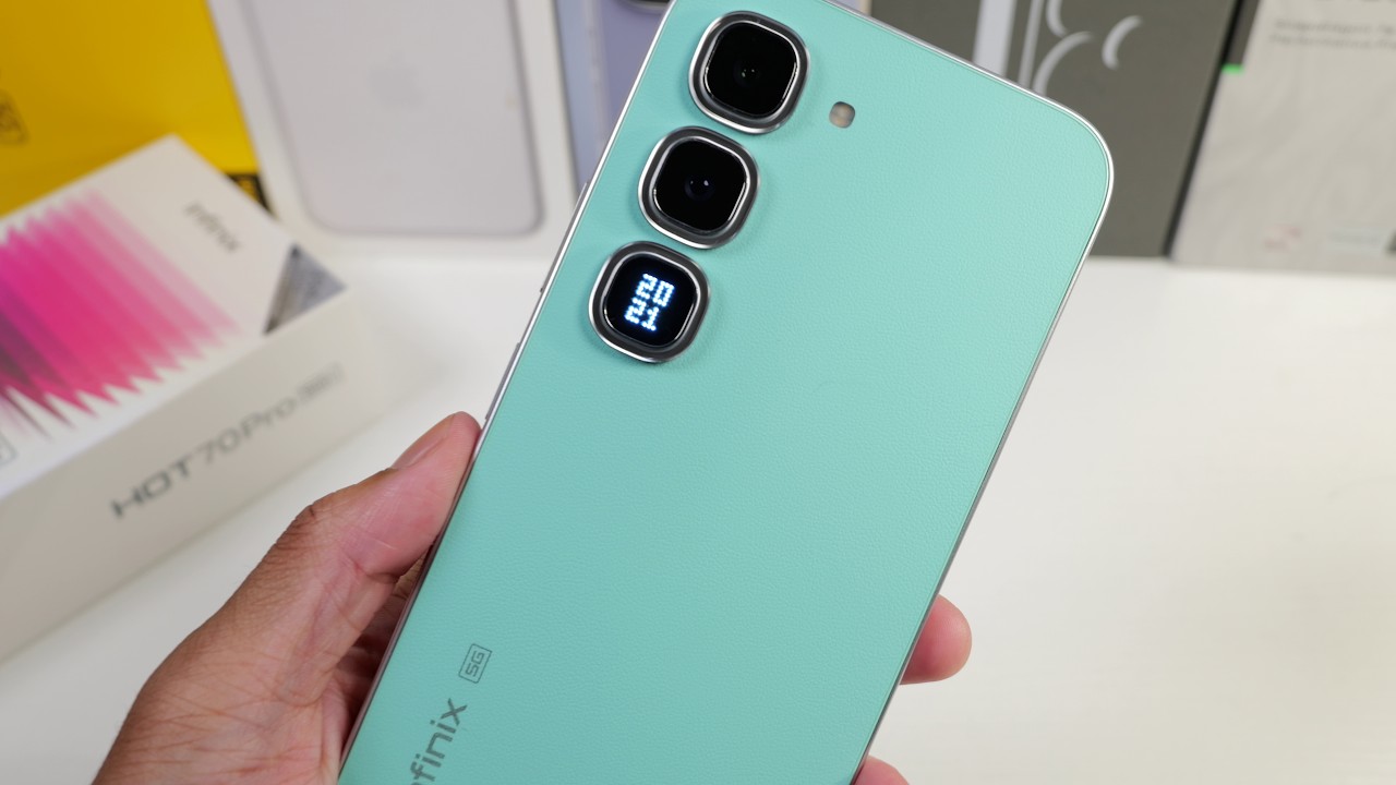 Infinix Hot 70 Pro Unboxing & First Impressions! (Camera Test, PUBG, Matrix Display & More)