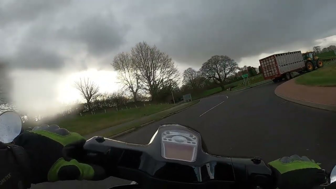2019 Lambretta V Special 125 Walkaround & Test Ride