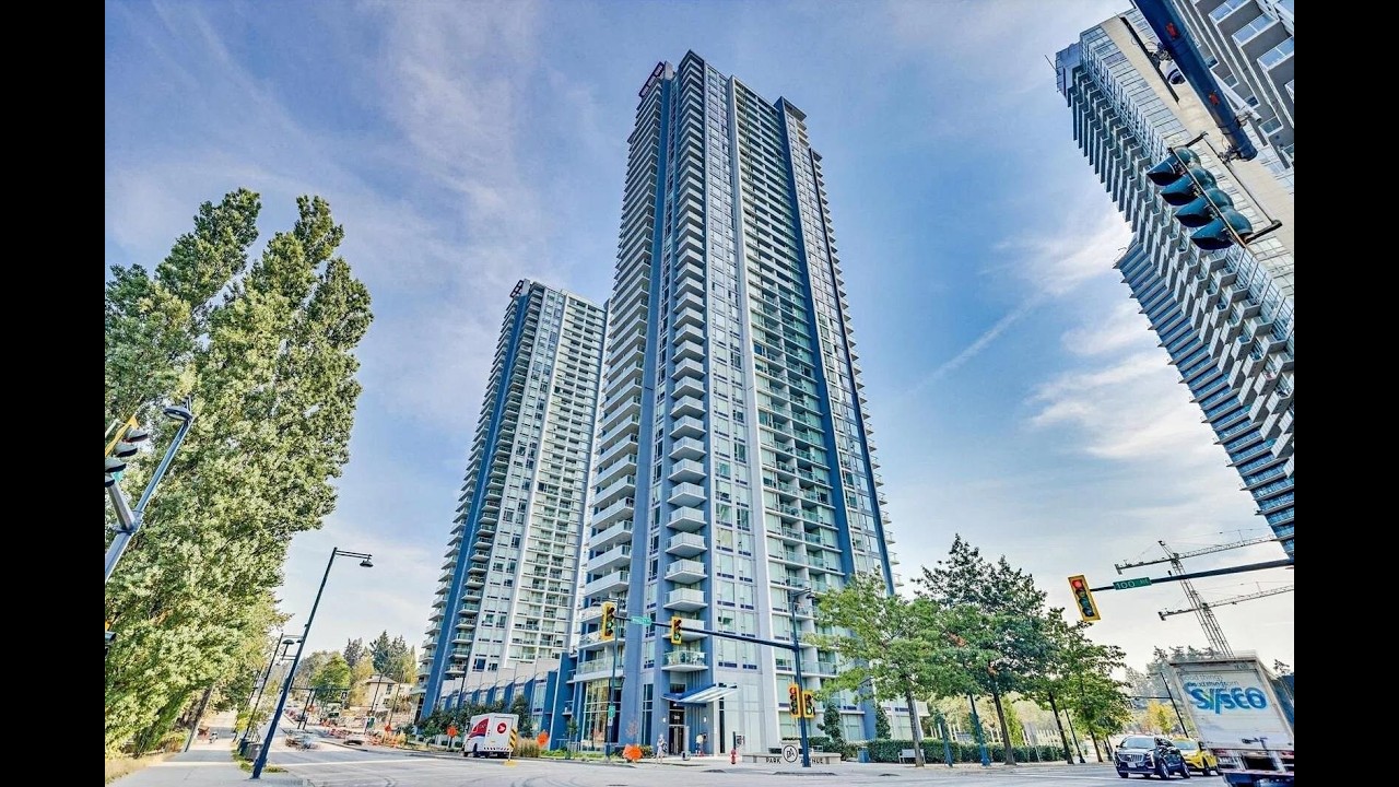 1 Bed, 1 Bath Condo in Surrey Central High-Rise Featuring Amazing Amenities (T39)