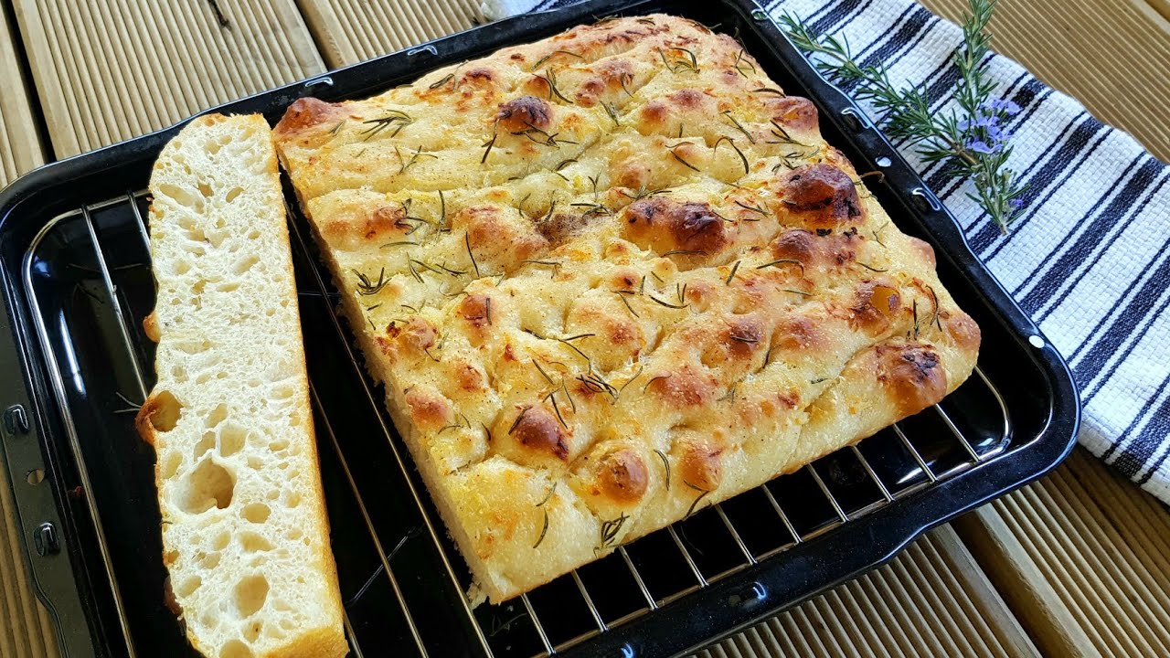Overnight No-Knead Focaccia | Italian Bread | Rosemary and Garlic | Easy and Yummy