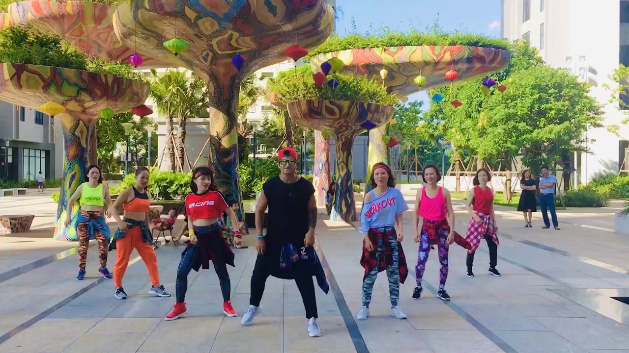 Telephon zoghyar |bellydance | ft Hakim | Zumba with sunny |