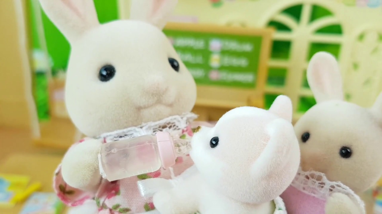 Mamá tiene nueva ayudante con los bebés Guardería de bebés Sylvanian Families Calico Critters