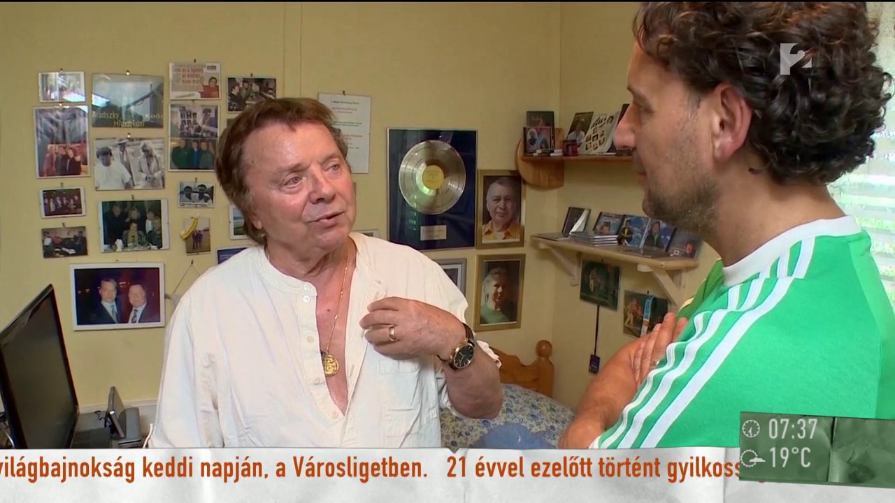 Aradszky László legendás fotókat őriz a nyaralójában - tv2.hu/mokka