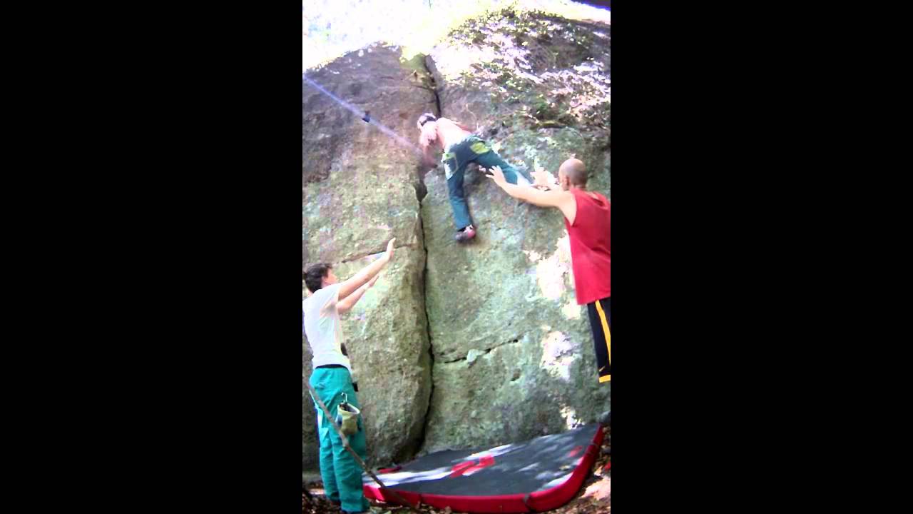 Merkstein Bouldergebiet Block T Trail One 6a