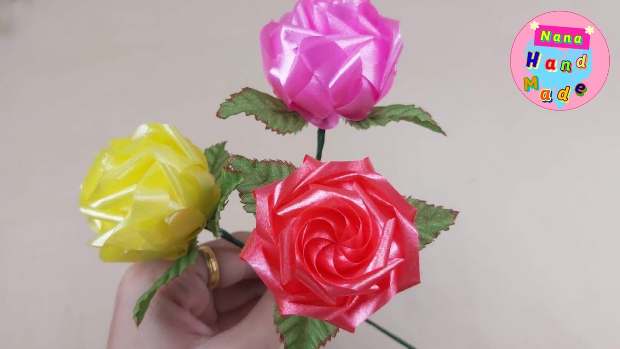 วิธีทำดอกกุหลาบสวยๆ เหรียญโปรยทานดอกกุหลาบ / Flowers with plastic ribbon / Nana Handmade
