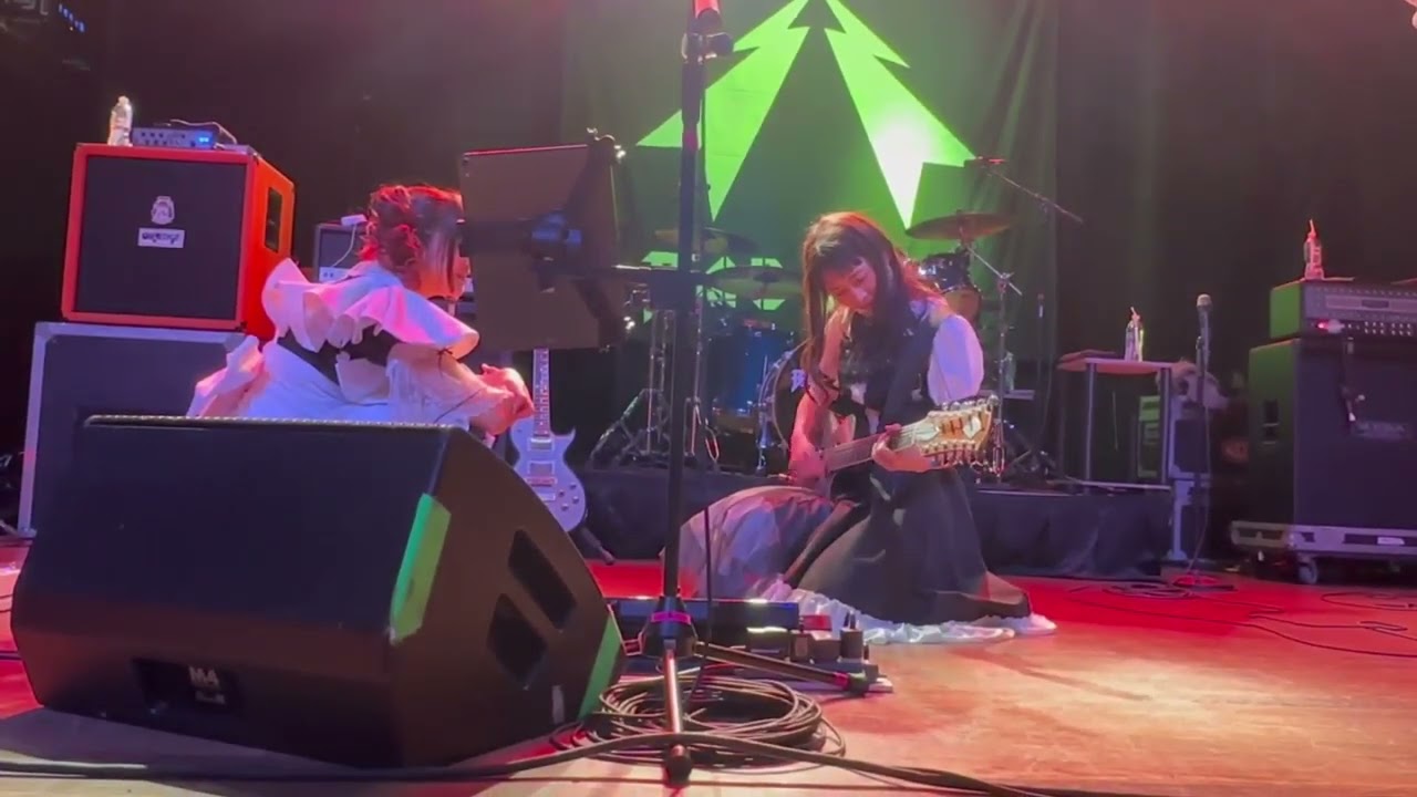 BAND-MAID - Kanami playing Tony Visconti's guitar - Facebook - Oct 29, 2022 - ENG SUB