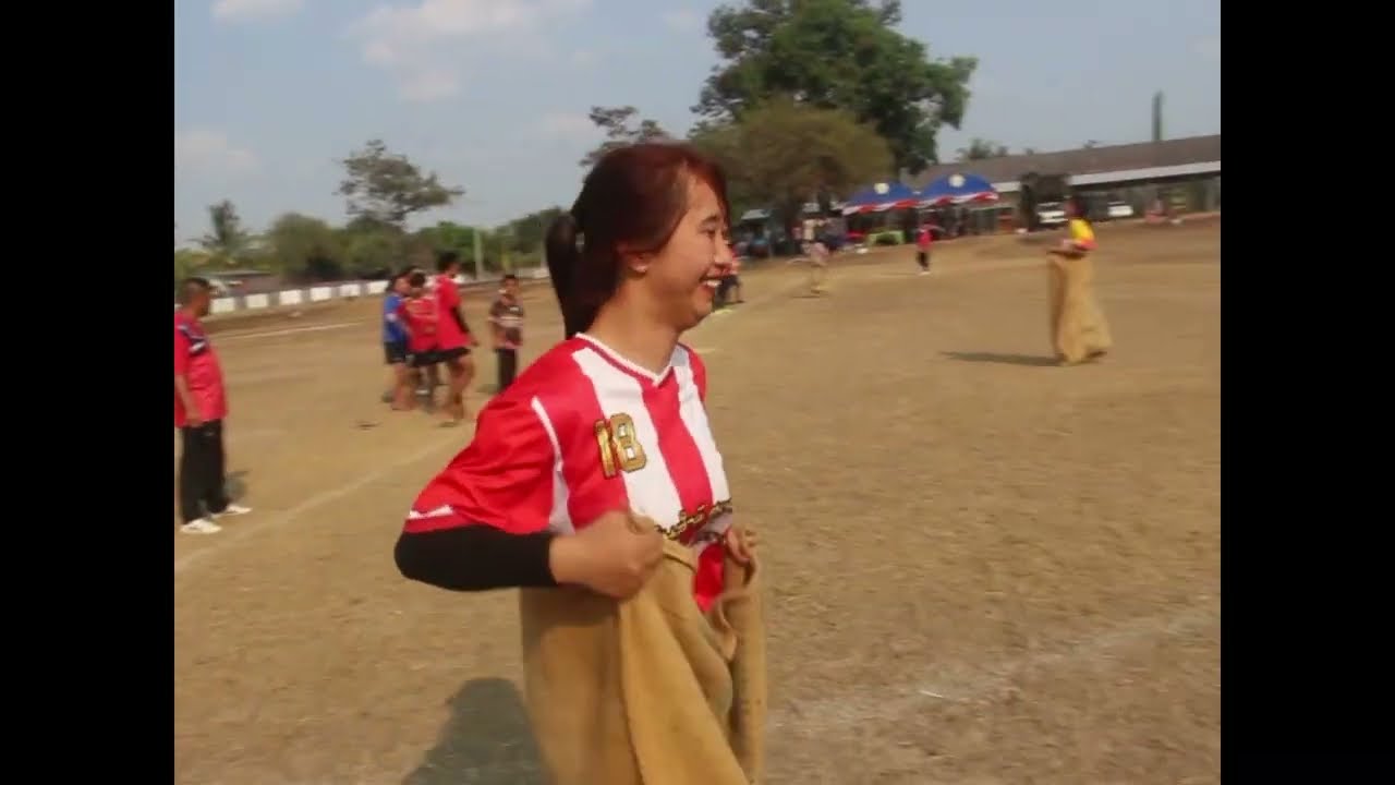แล่นกระสอบแข่งกัน กีฬากาบิน 66