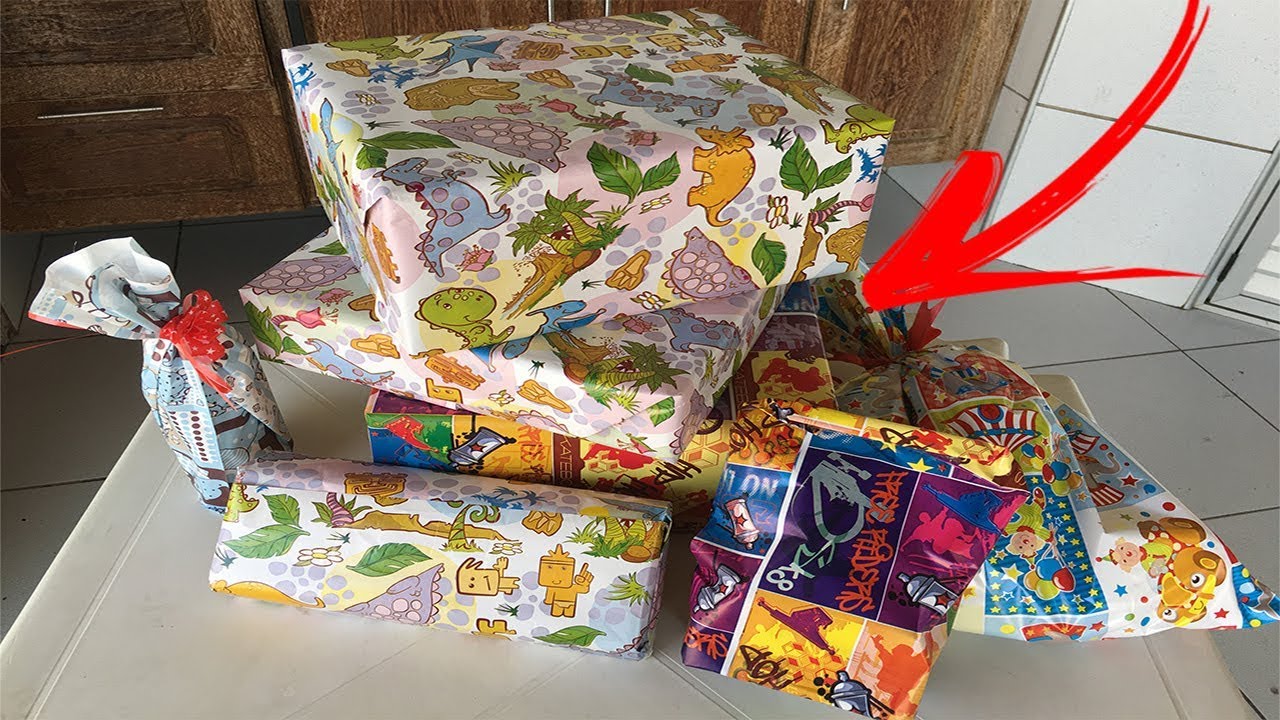 ABRINDO MUITOS PRESENTES LEGAIS DO DIA DAS CRIANÇAS!