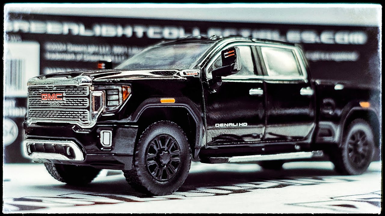 Karson Diecast GreenLight Collectibles Sneak Preview 2022 GMC Sierra 2500 Denali Onyx Black
