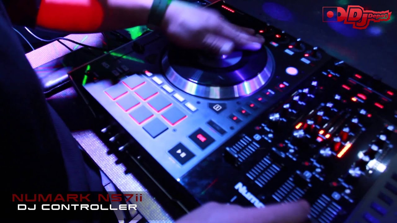 Numark NS7ii Scratching Demo