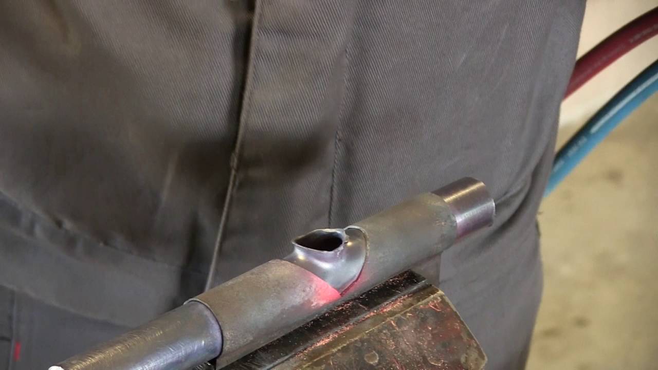 Atelier cuivre piquage à bords relevés