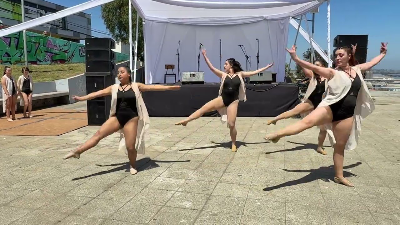 Baile en Feria Sabores del Puerto 