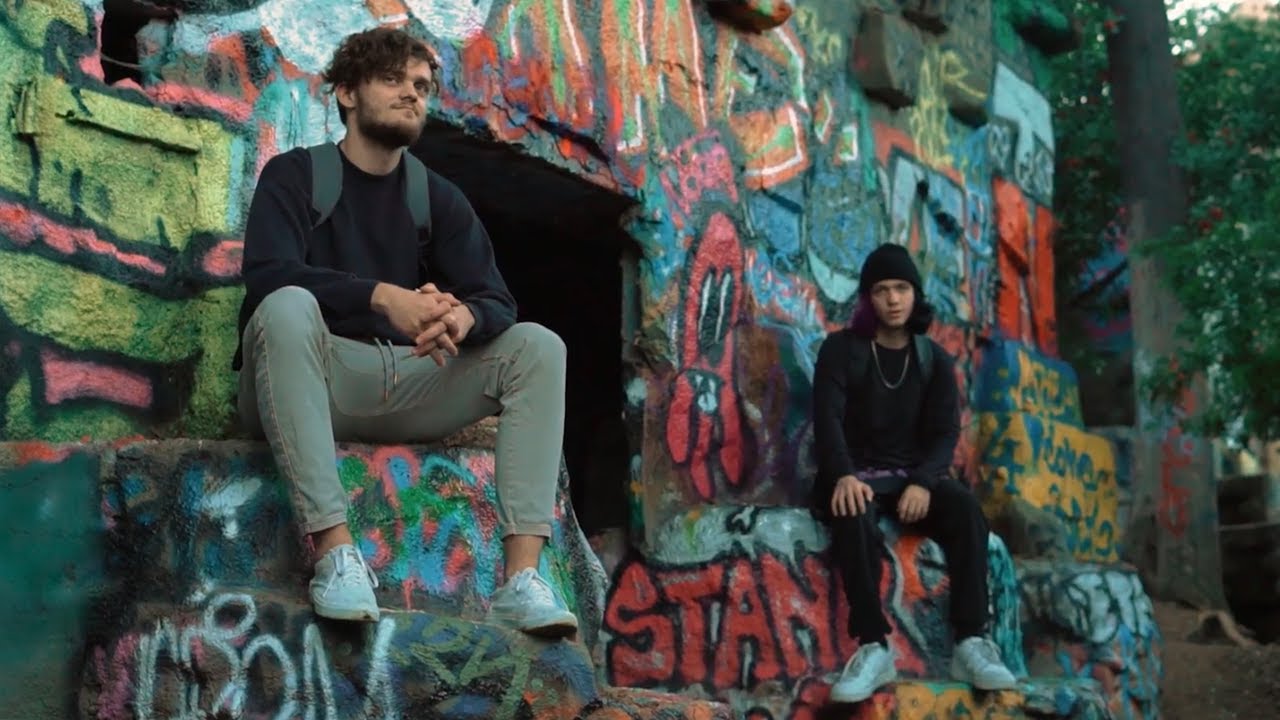 RudyWade & LeGrand - Stranded [Official Visualizer]