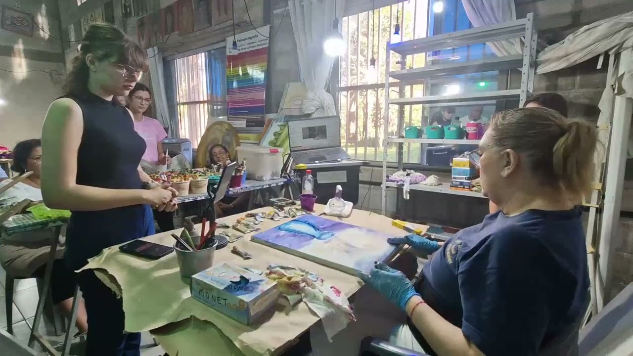 PSICOPICTOGRAFIA (Pintura Mediúnica) NA CASA DO MESTRE JESUS EM PALMELO -- Médium Zamara