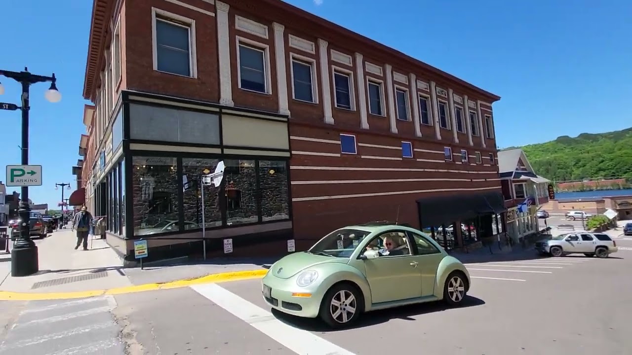 Downtown Houghton Michigan Walk