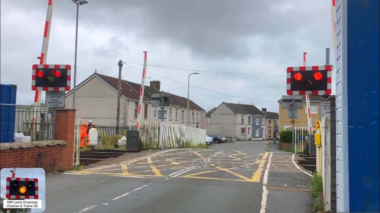 Test Closures & Repairs at Llanelli West Level Crossing, Carmarthenshire